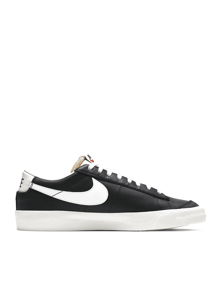 Blazer Low '77 Vintage  Black White data-zoom-image=