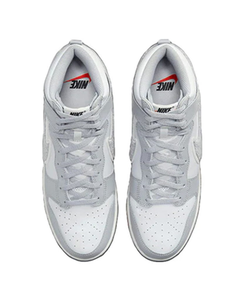 Dunk High University Chenille Swoosh Light Smoke Grey data-zoom-image=