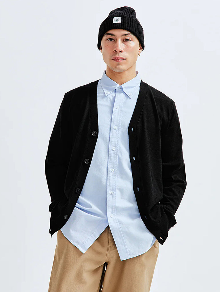 Lightweight Merino Harry Cardigan Black data-zoom-image=