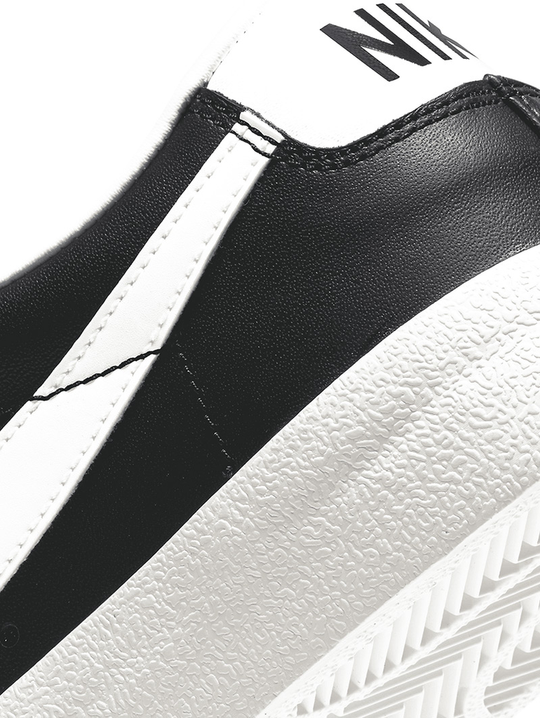 Blazer Low '77 Vintage  Black White data-zoom-image=