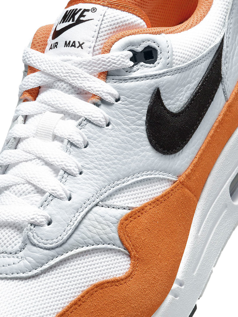 Air Max 1 “Monarch” data-zoom-image=