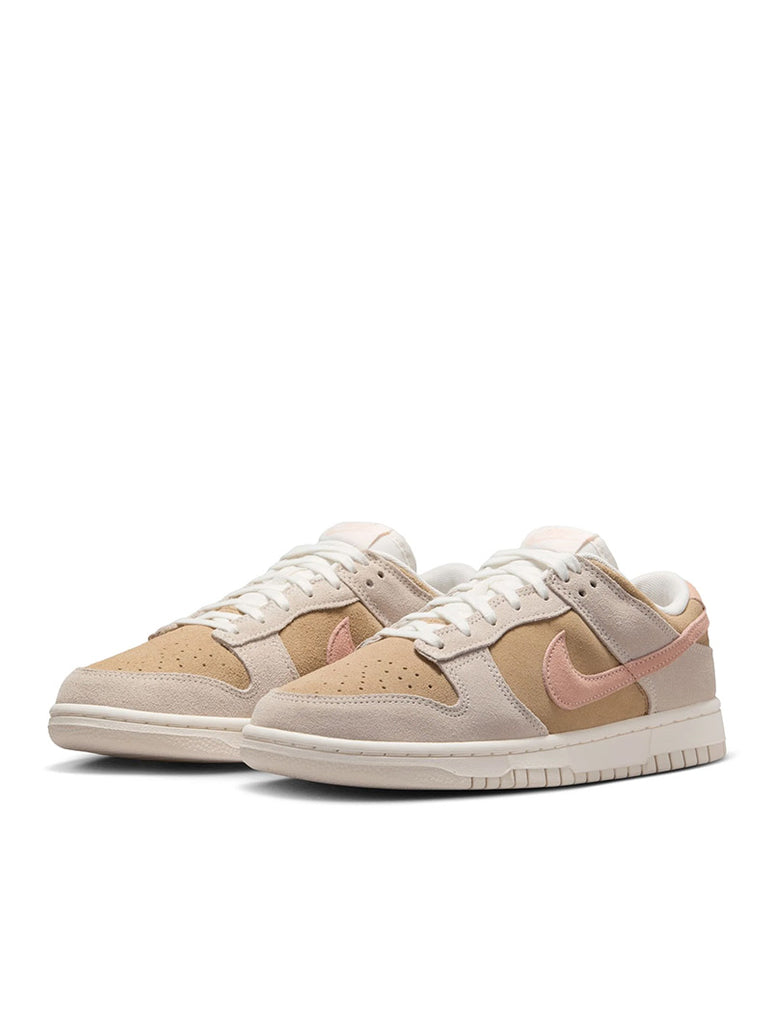 Dunk Low Phantom Washed Coral data-zoom-image=