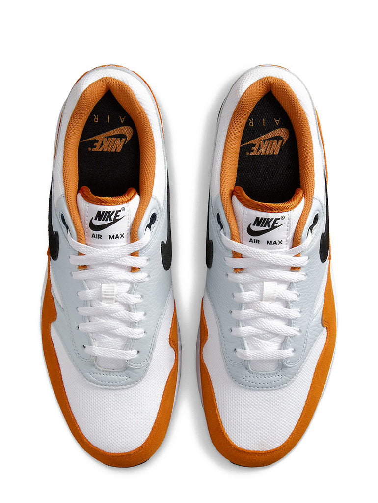 Air Max 1 “Monarch” data-zoom-image=