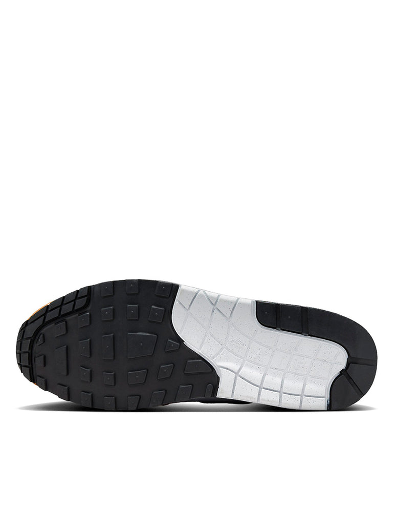 Air Max 1 “Monarch” data-zoom-image=