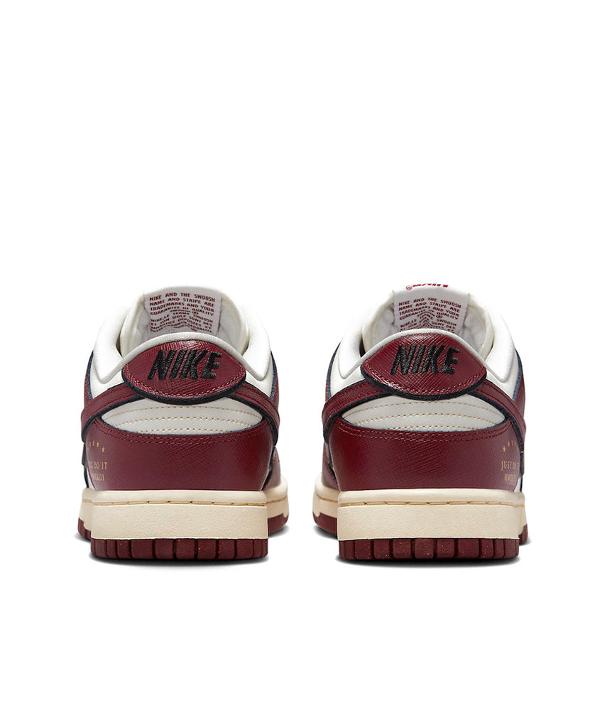 Dunk Low  SE Team Red Womens data-zoom-image=