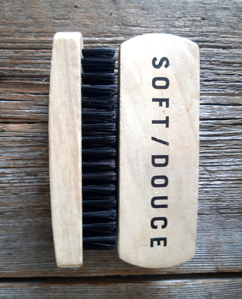 Shoe Shine kit with 2 Format of 75 g data-zoom-image=