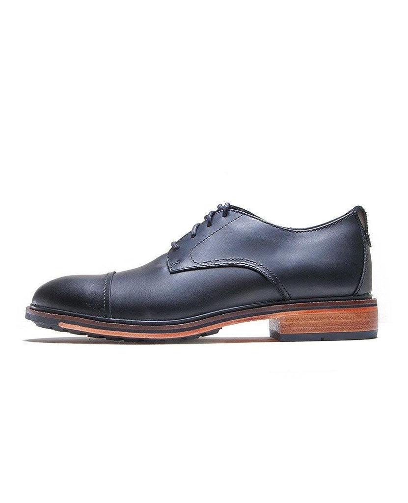 Bostonian Costigan Cap Black Leather data-zoom-image=