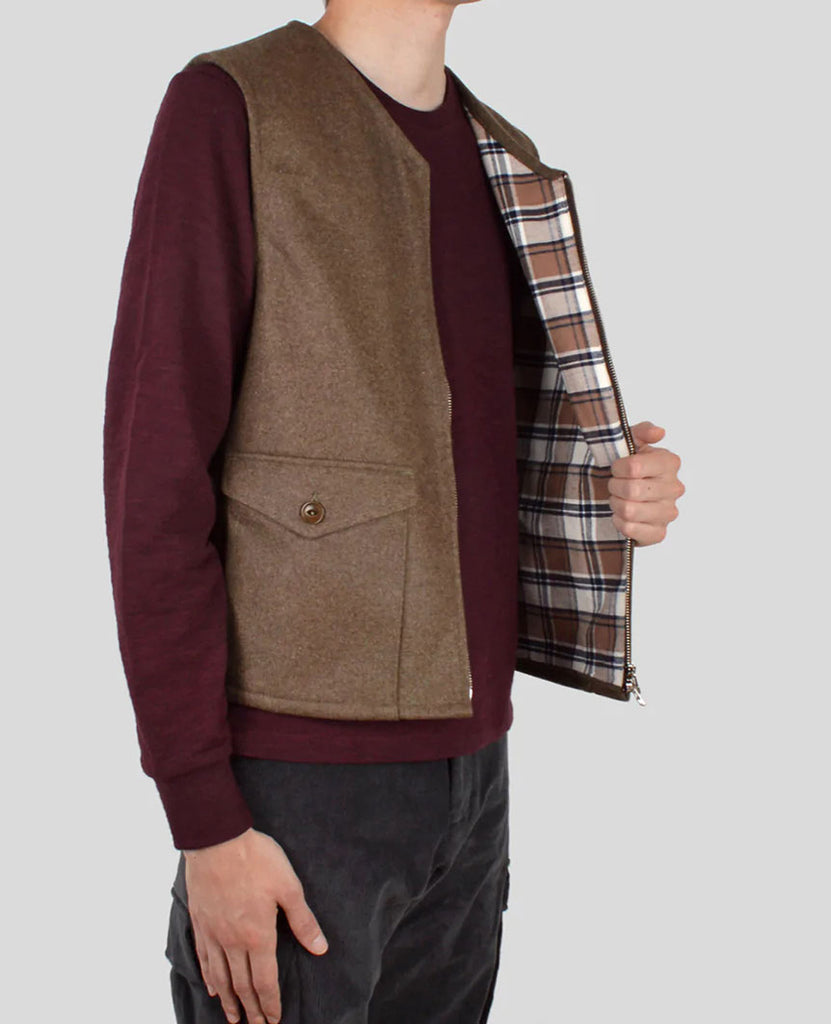 Hazel Wool Field Vest data-zoom-image=