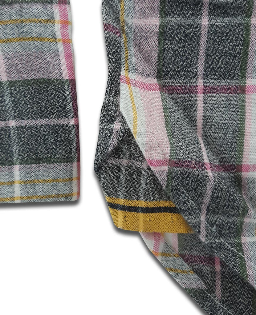 N°5 Classic Buttondown Collar LS Pink Black data-zoom-image=