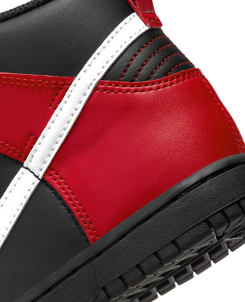 Dunk High (PS) Black  Red data-zoom-image=