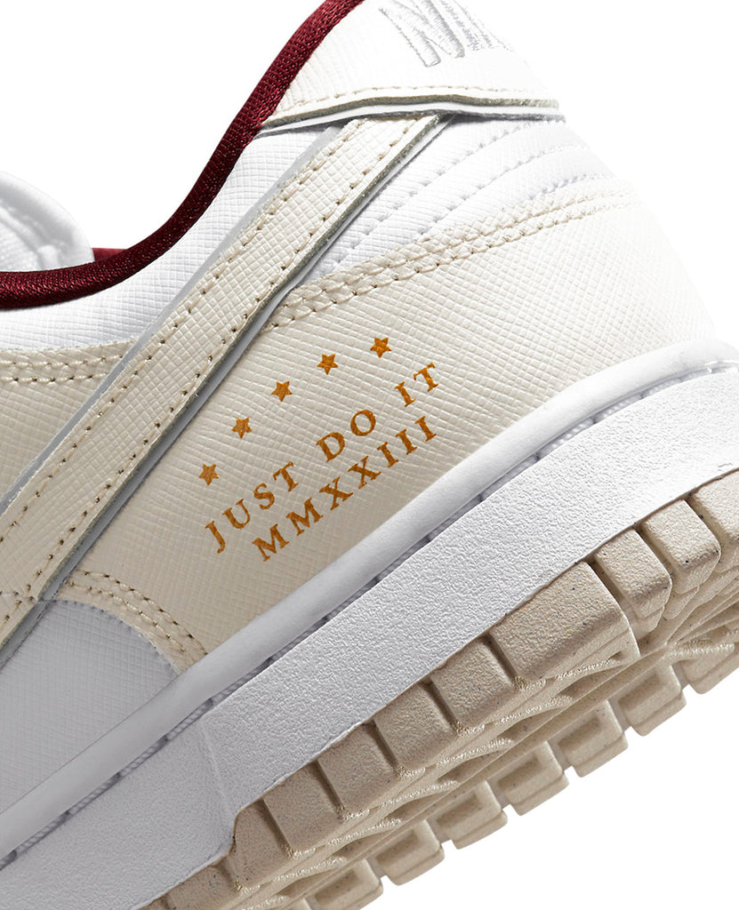 Dunk Low  “Just Do It” Womens data-zoom-image=