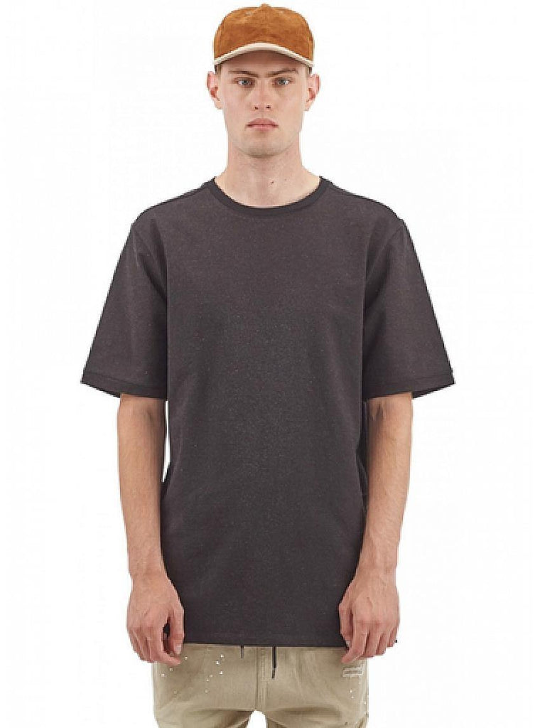 Overlayer Black Wash data-zoom-image=