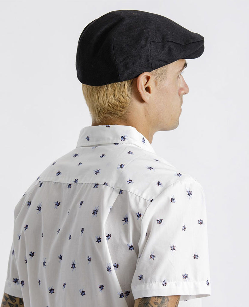 Hooligan Snap Cap Black data-zoom-image=