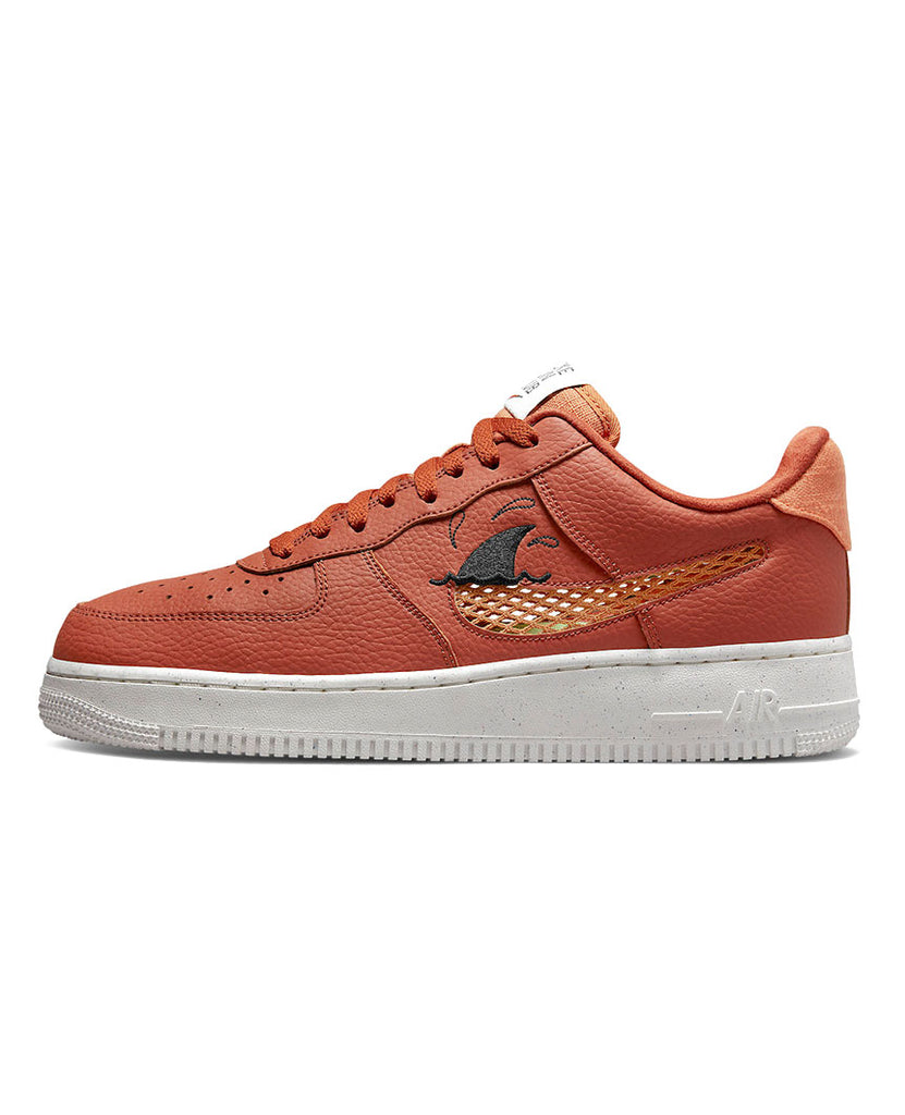 Air Force 1  07 LV8 ‘Sun Club’ Burnt Sunrise data-zoom-image=