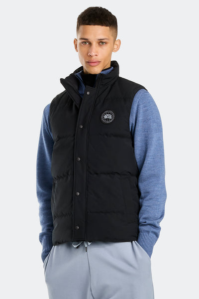 Garson Vest Black Disc in Black