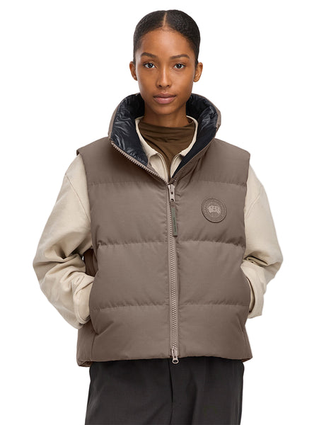 Grandview Cropped Vest Tonal Label in Taupe Grey