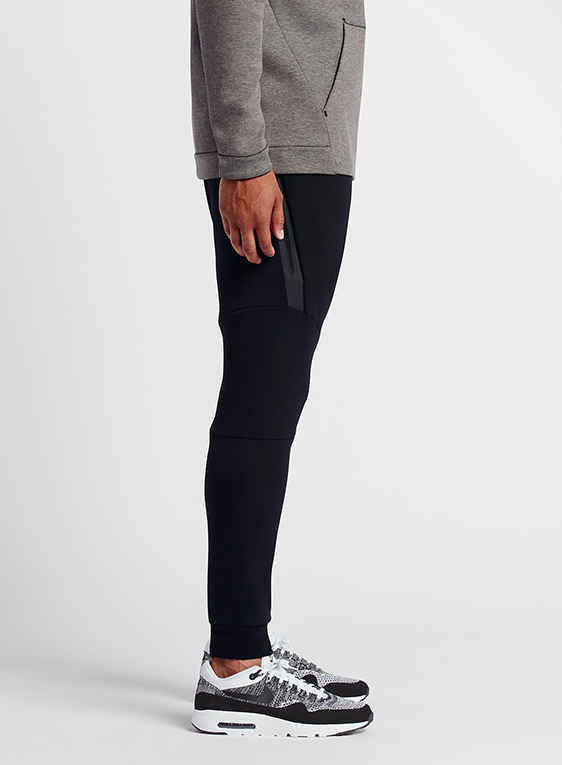 Nike tight lightweight fleece 2025 jogger pant
